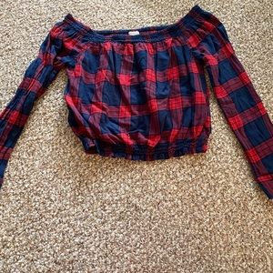 Crop top off the shoulder flannel